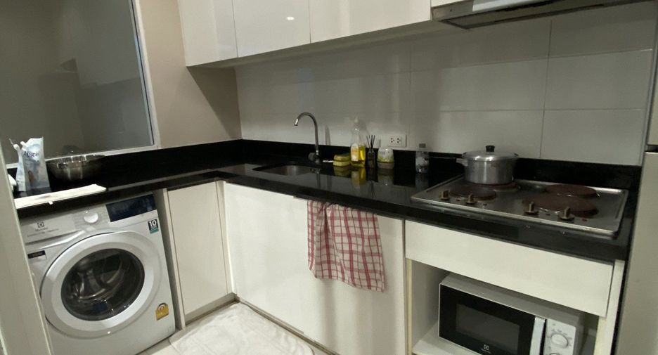 Wohnung zur Miete mit 2 Zimmer in Khlong Toei, Bangkok