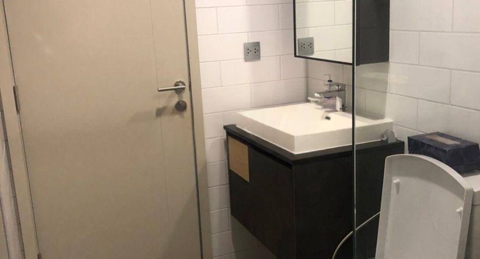 For rent 2 bedrooms condo in Chatuchak, Bangkok