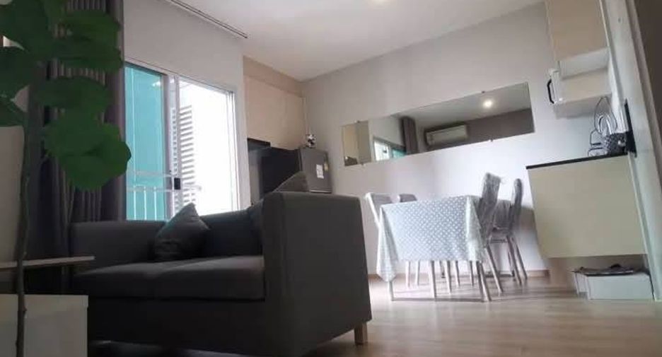 For rent 2 bedrooms condo in Huai Khwang, Bangkok