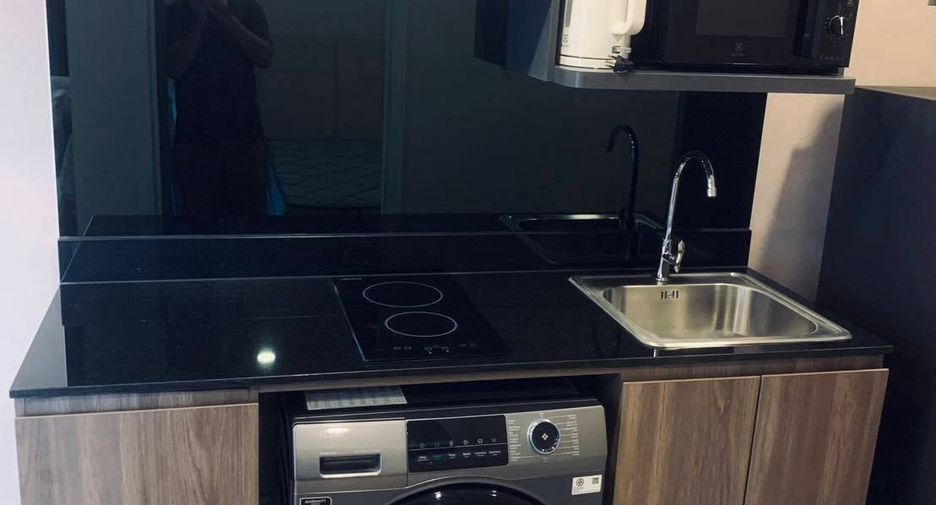 Продажа 2 спальни кондо в Хуаи Кхщанг, Бангкок