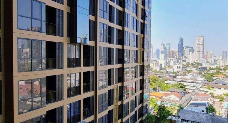 For sale 1 bed condo in Khlong Toei, Bangkok