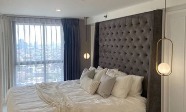 For sale 2 bedrooms condo in Sathon, Bangkok