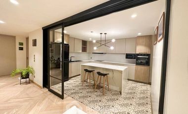 For sale 2 bedrooms condo in Watthana, Bangkok