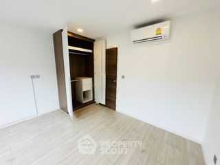 Продажа 1 кровать кондо в Лат Пхрао, Бангкок