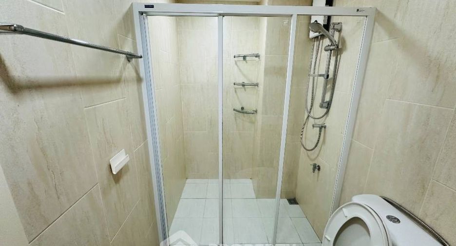 À vendre 1 chambre condo à Lat Phrao, Bangkok