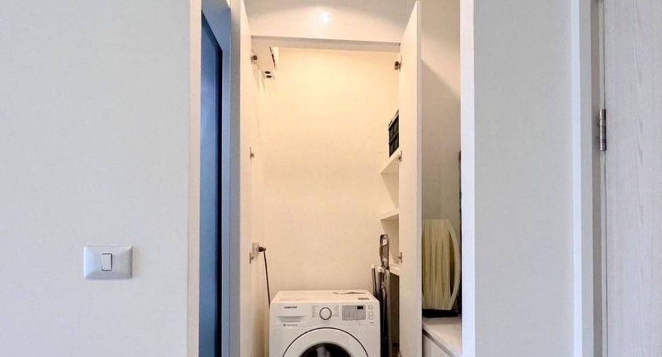 For sale 1 bed condo in Khlong Toei, Bangkok