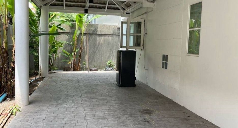 For rent and for sale 3 bedrooms house in Prawet, Bangkok