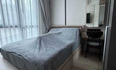 À louer et à vendre 2 chambres condo à Huai Khwang, Bangkok