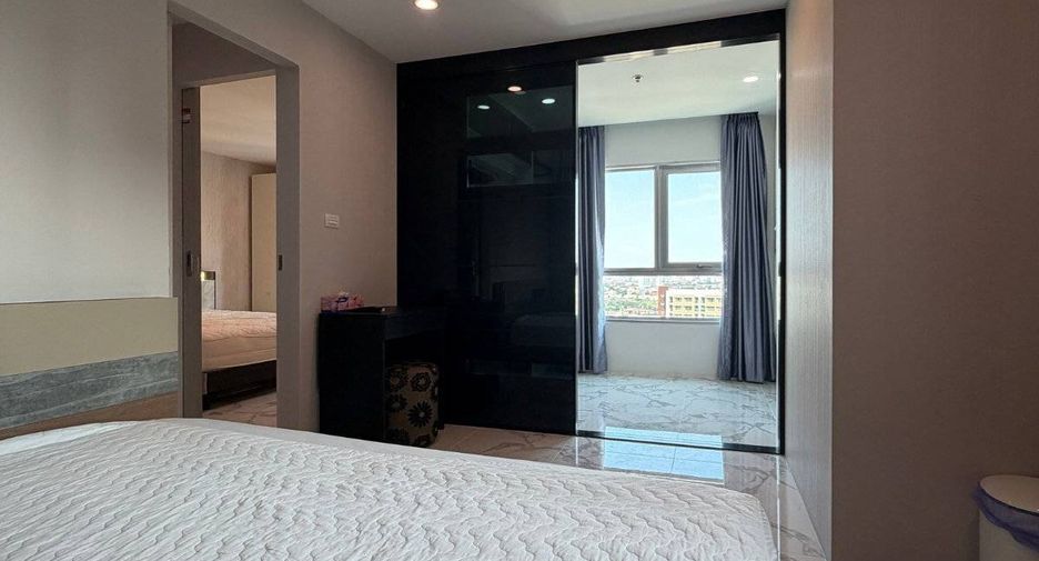 For sale 2 bedrooms condo in Huai Khwang, Bangkok