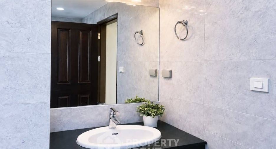 Condo en venta de 2 habitaciones en Watthana, Bangkok