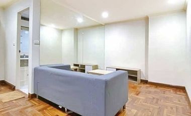 For sale 1 bed condo in Khlong Toei, Bangkok
