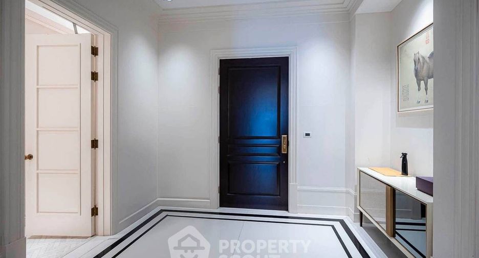 For rent and for sale 3 bedrooms condo in Pathum Wan, Bangkok