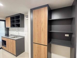 Продажа 2 спальни кондо в Чатучак, Бангкок