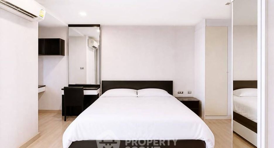 For sale 1 bed condo in Khlong Toei, Bangkok