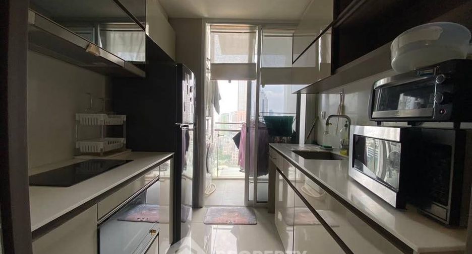 For sale 1 bed condo in Sathon, Bangkok