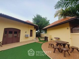 Villa zum Kauf mit 3 Zimmer in Bang Lamung, Chonburi
