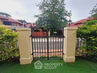 Villa zum Kauf mit 3 Zimmer in Bang Lamung, Chonburi