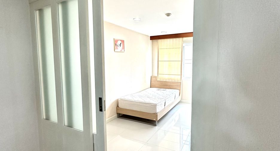 For sale and for rent 2 bedrooms condo in Sathon, Bangkok