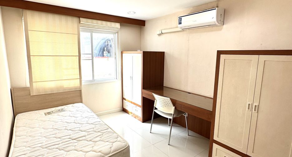 For sale and for rent 2 bedrooms condo in Sathon, Bangkok
