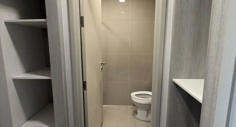 For rent studio condo in Huai Khwang, Bangkok