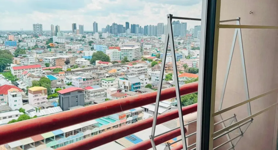 For rent 2 bedrooms condo in Khlong San, Bangkok