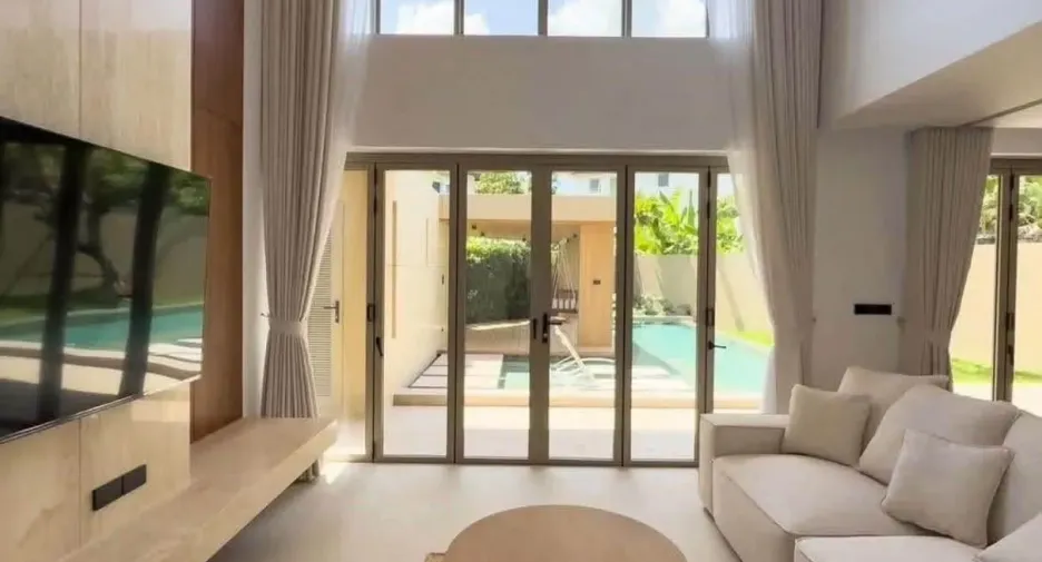 Villa en venta y en alquiler de 4 habitaciones en Mueang Phuket, Phuket