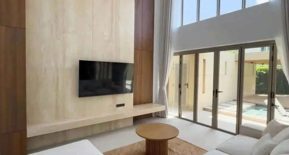 Villa en venta y en alquiler de 4 habitaciones en Mueang Phuket, Phuket