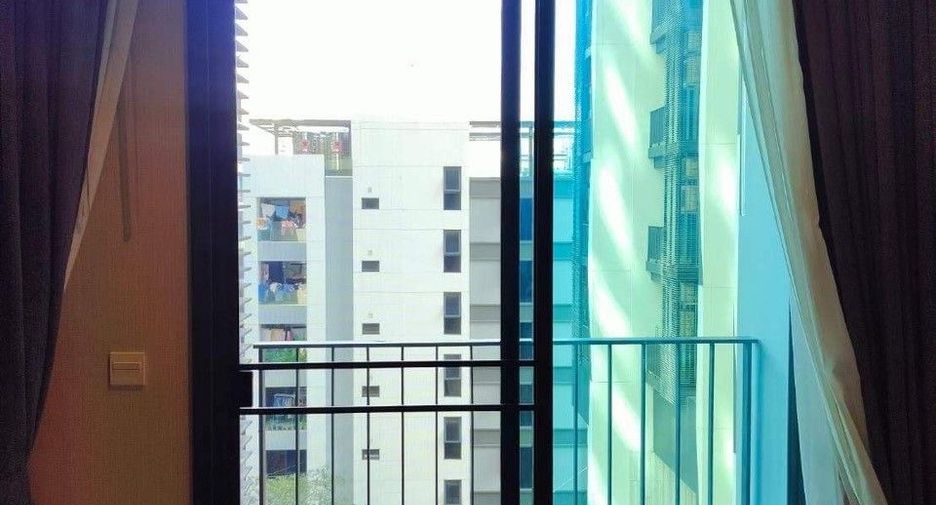 Продажа и аренда 1 кровать кондо в Кхлонг Тоеи, Бангкок