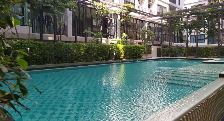 For sale 1 bed condo in Bang Na, Bangkok
