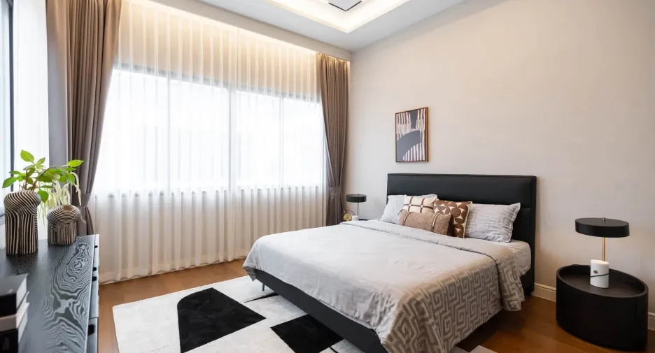 Haus zum Kauf und zur Miete mit 4 Zimmer in Bang Kapi, Bangkok