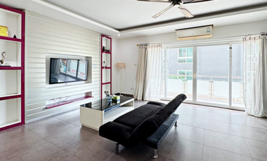 Condo en venta y en alquiler de 1 habitaciones en Bang Lamung, Chonburi