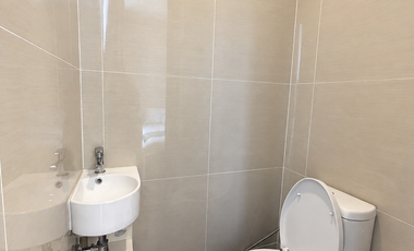Condo en venta y en alquiler de estudio en Khlong Toei, Bangkok