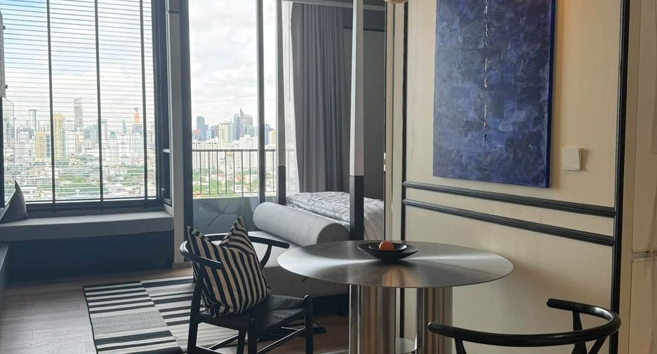 For rent 1 bed condo in Watthana, Bangkok