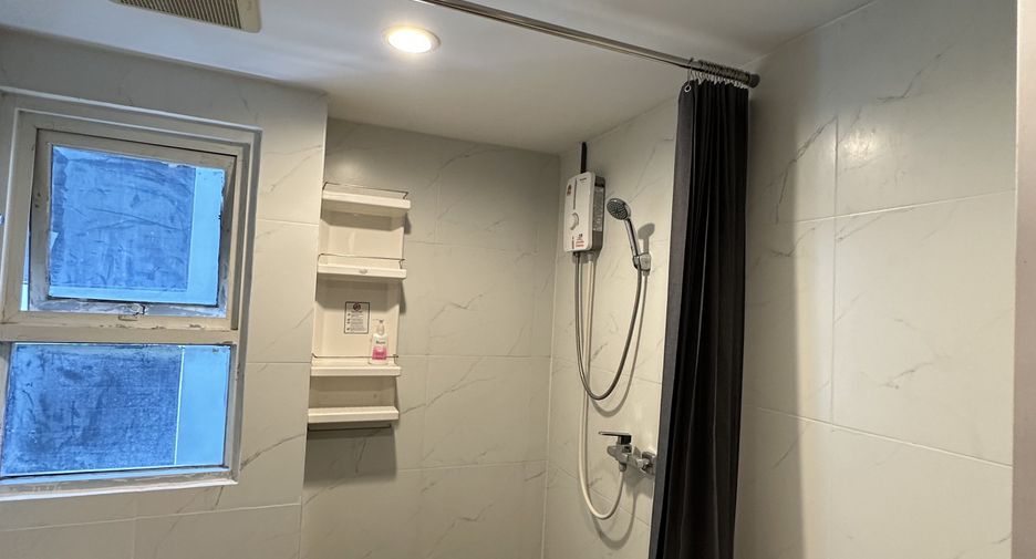 Condo en alquiler de 1 habitaciones en Watthana, Bangkok
