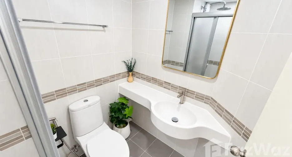 For sale 1 bed condo in Huai Khwang, Bangkok