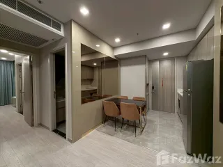 For rent 2 bedrooms condo in Huai Khwang, Bangkok