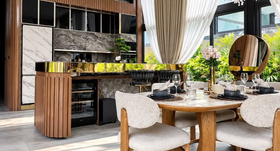 Villa en alquiler de 4 habitaciones en Mueang Phuket, Phuket