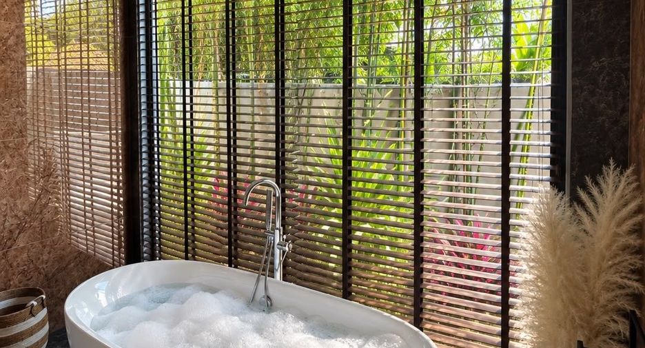 Villa en alquiler de 4 habitaciones en Mueang Phuket, Phuket
