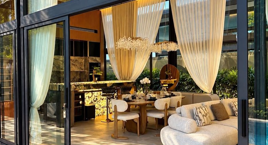 Villa en alquiler de 4 habitaciones en Mueang Phuket, Phuket
