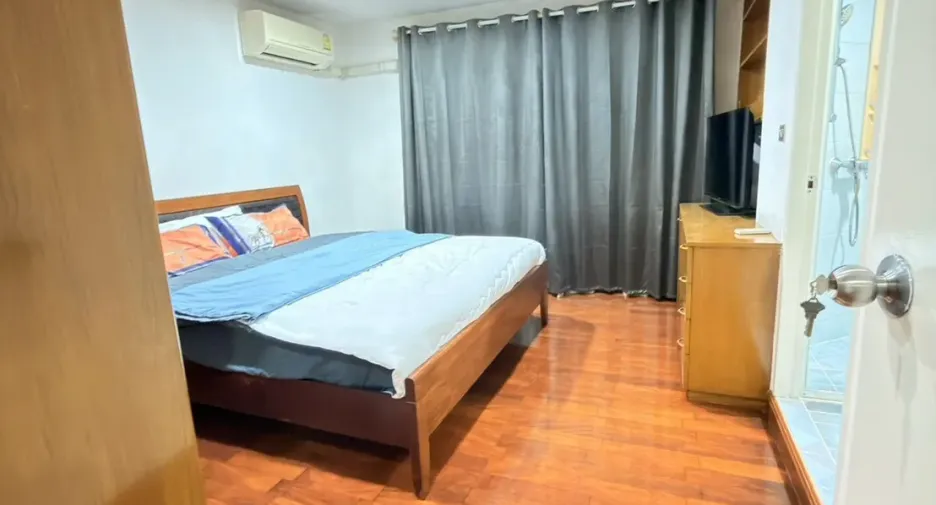 For rent 2 ベッドルーム condo in Watthana, Bangkok