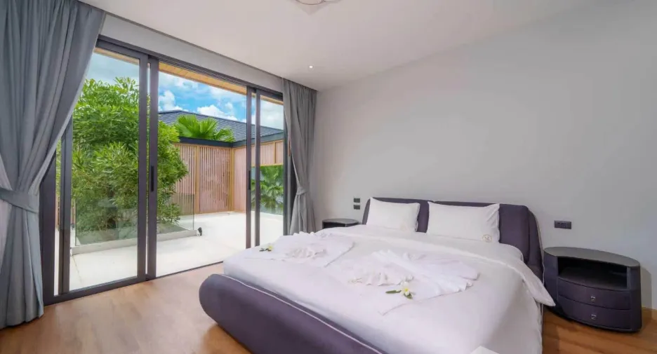 À louer 5 chambres villa à Mueang Phuket, Phuket