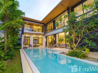 À louer 5 chambres villa à Mueang Phuket, Phuket