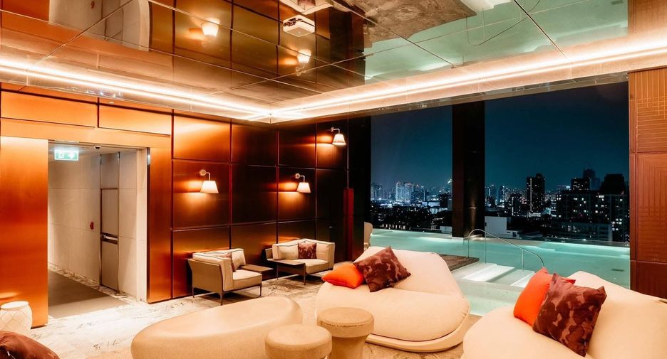 Condo en venta y en alquiler de 2 habitaciones en Watthana, Bangkok