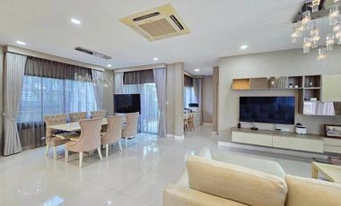 Casa en venta y en alquiler de 4 habitaciones en Sai Mai, Bangkok