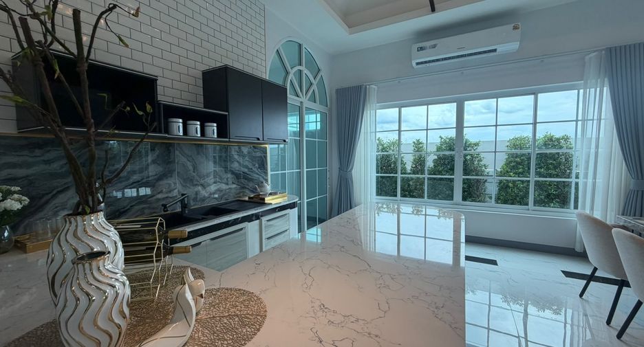 For sale 4 bedrooms house in Ban Lat, Phetchaburi