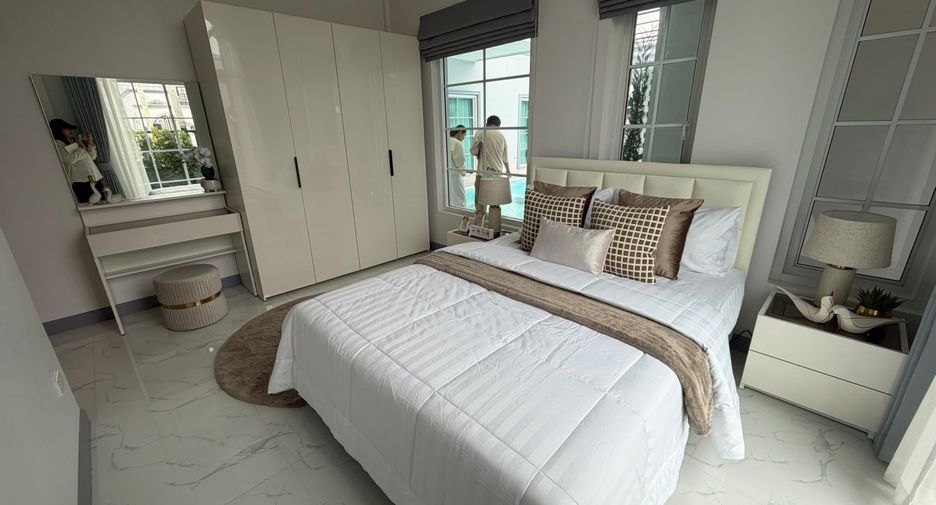 For sale 4 bedrooms house in Ban Lat, Phetchaburi