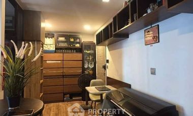 For sale 2 bedrooms condo in Wang Thonglang, Bangkok