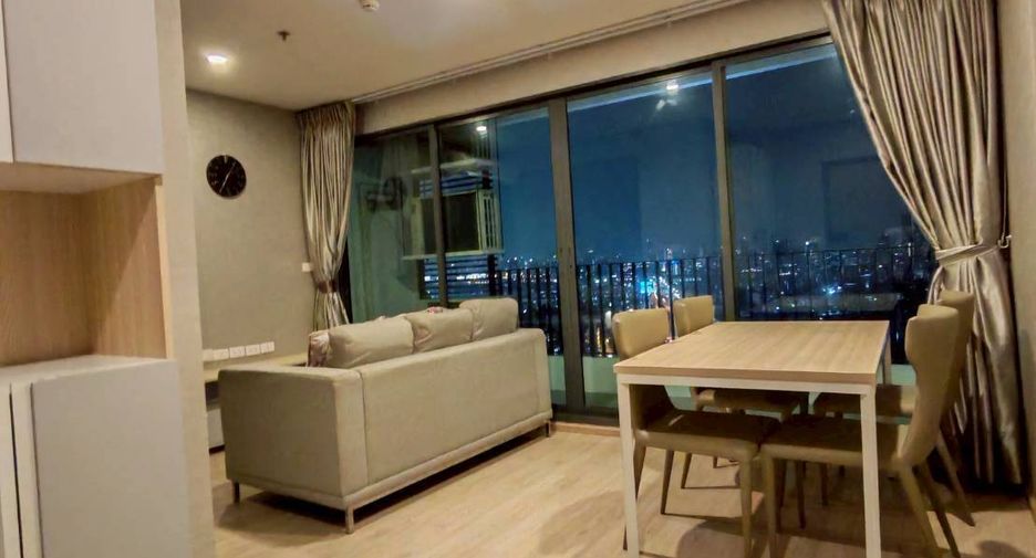 For rent 2 bedrooms condo in Bang Na, Bangkok