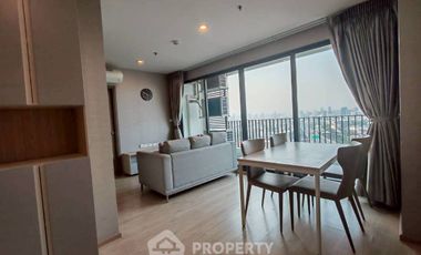 Condo en alquiler de 2 habitaciones en Bang Na, Bangkok