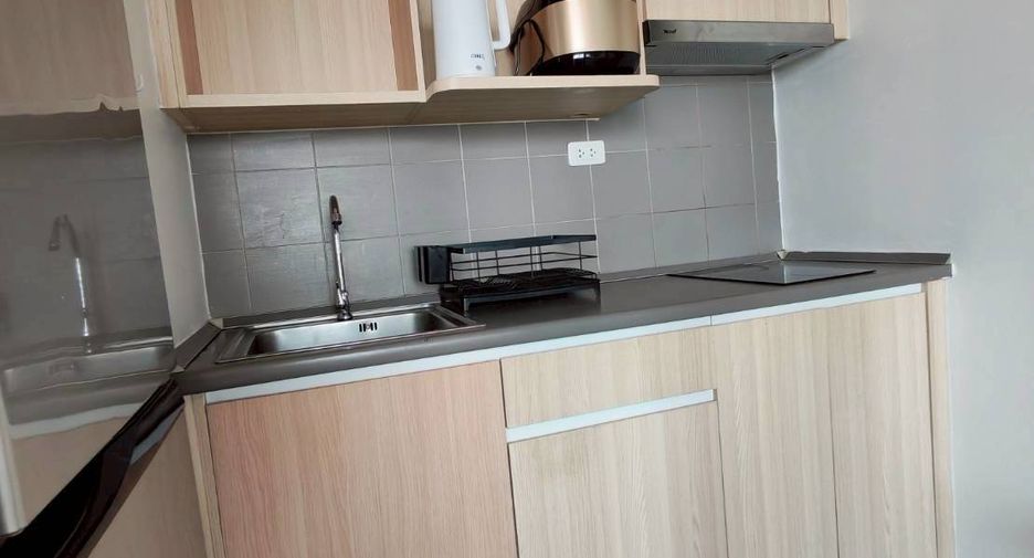 For rent 2 bedrooms condo in Bang Na, Bangkok